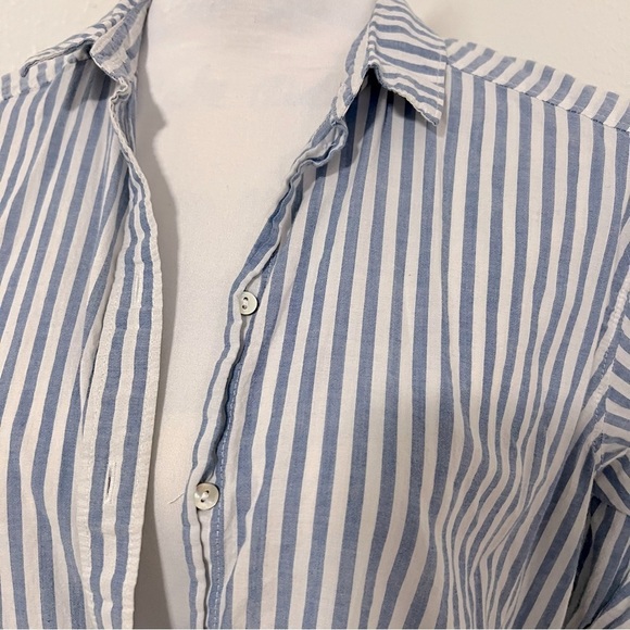 H&M Womens Size 4 Blue & White Striped Long Sleeve Button Up Shirt Casual - Picture 2 of 11
